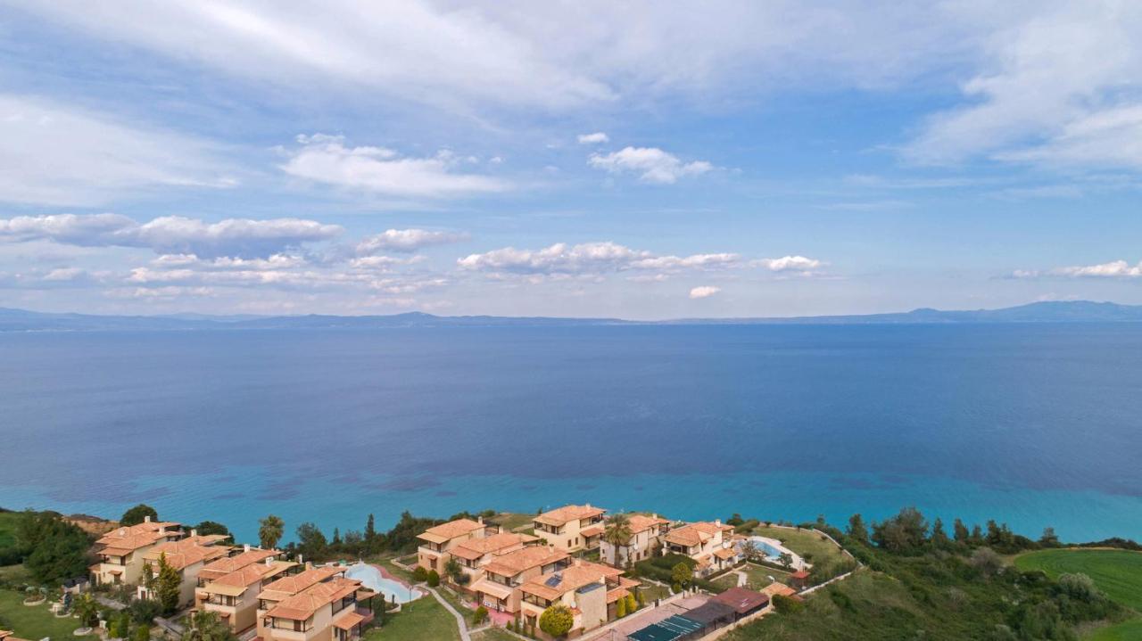 Porto Thea Alexandra Shared Pool Villa, Afytos Exterior photo